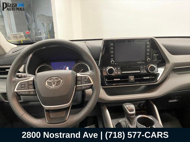 used 2022 Toyota Highlander car, priced at $37,930