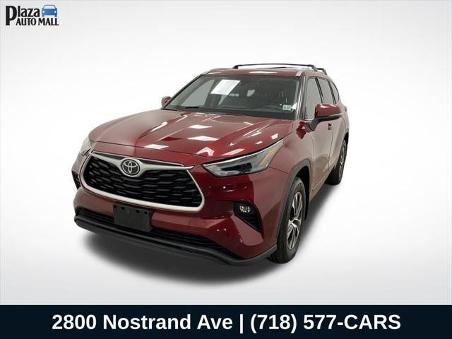 used 2022 Toyota Highlander car, priced at $37,930