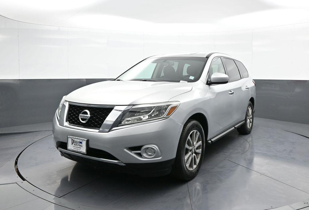 used 2014 Nissan Pathfinder car, priced at $12,000