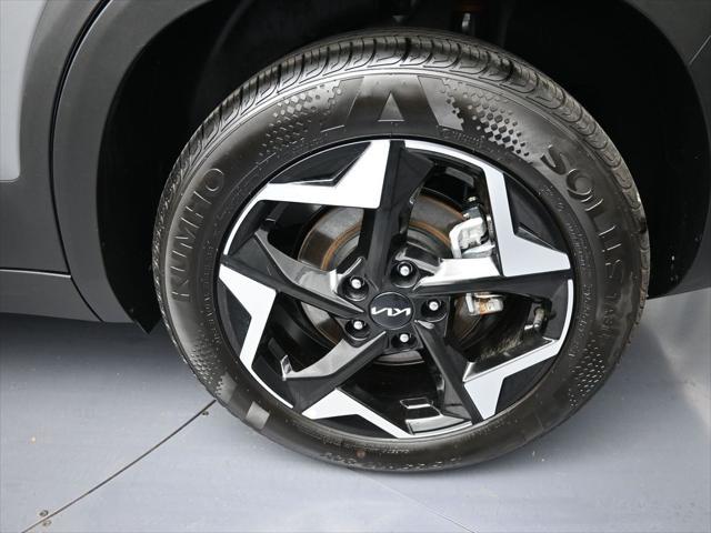 used 2025 Kia Seltos car, priced at $26,000