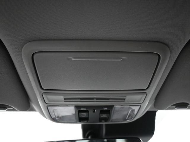 used 2021 Honda Pilot car, priced at $32,000