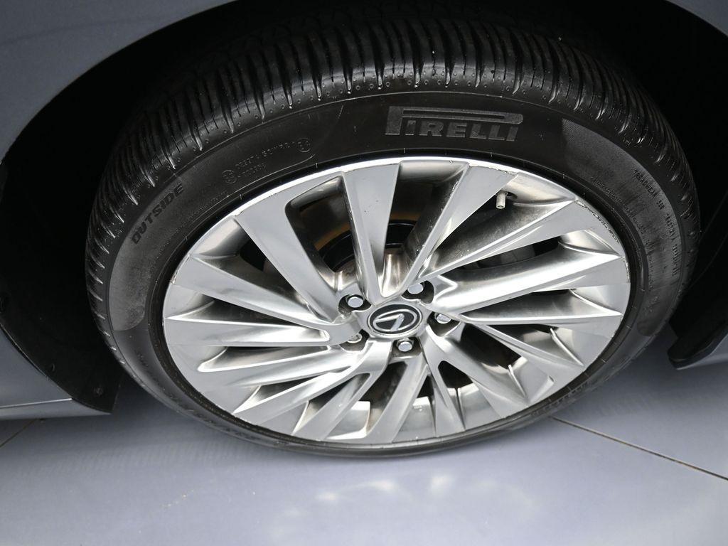 used 2019 Lexus ES 300h car, priced at $23,000