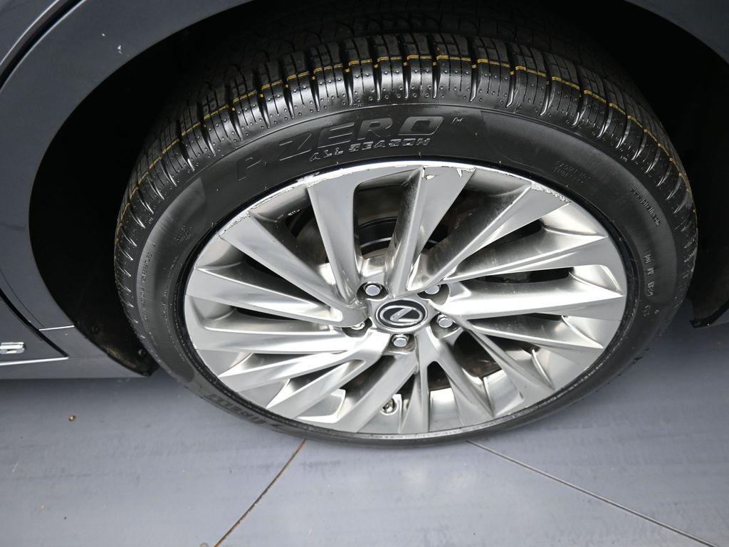 used 2019 Lexus ES 300h car, priced at $23,000