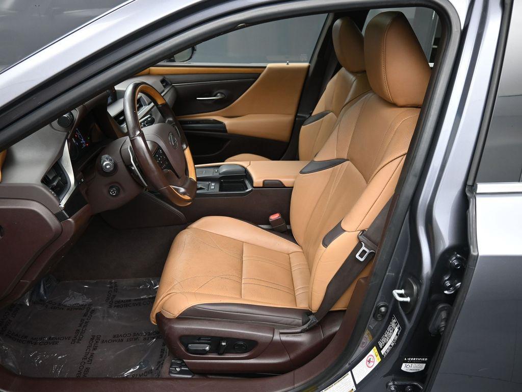 used 2019 Lexus ES 300h car, priced at $23,000