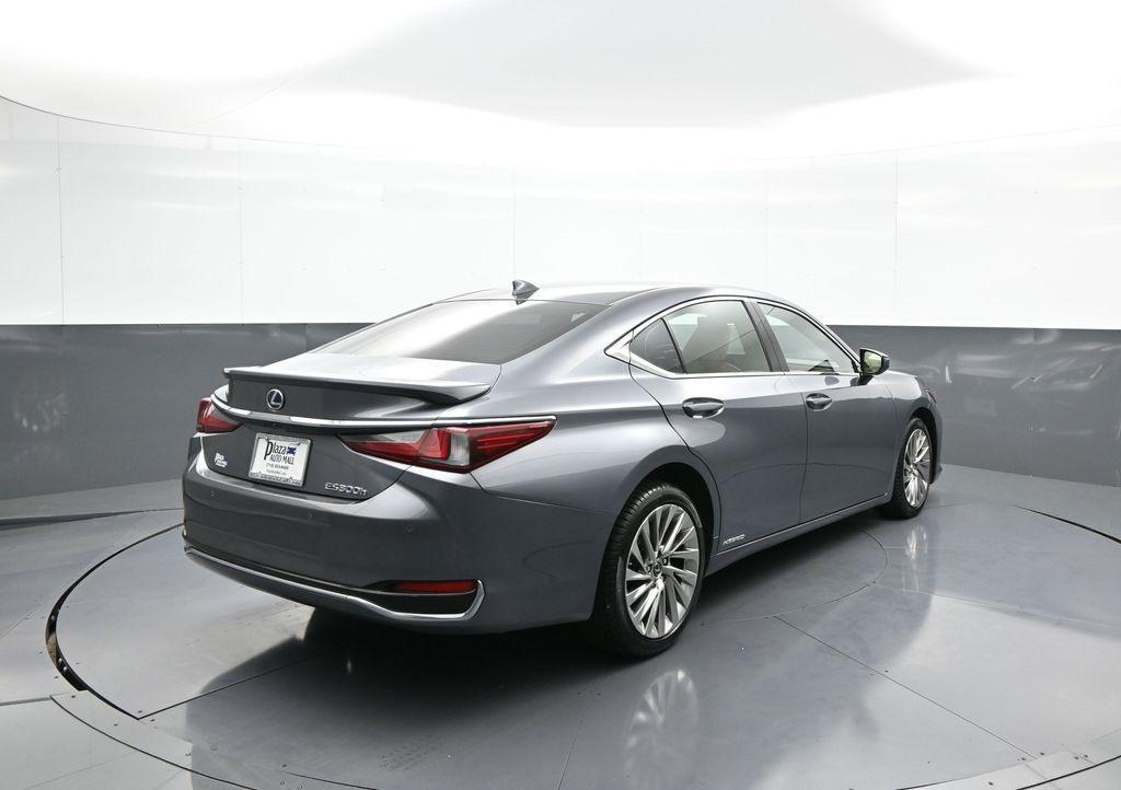 used 2019 Lexus ES 300h car, priced at $23,000