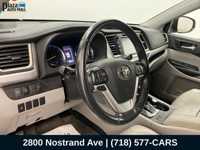 used 2019 Toyota Highlander car, priced at $29,533