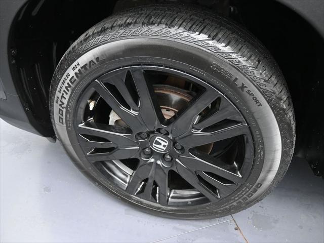 used 2022 Honda Pilot car, priced at $32,000