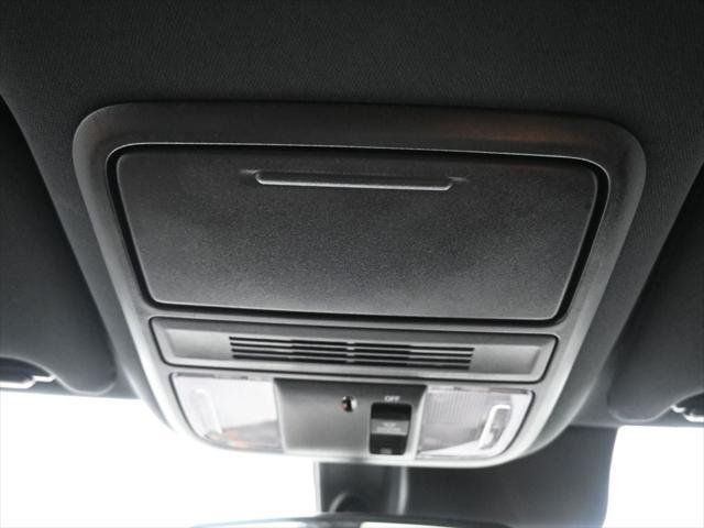 used 2022 Honda Pilot car, priced at $30,000