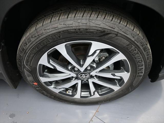 new 2024 Toyota Corolla Cross car