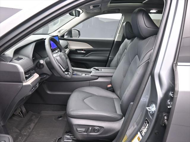 used 2025 Toyota Grand Highlander car, priced at $52,800