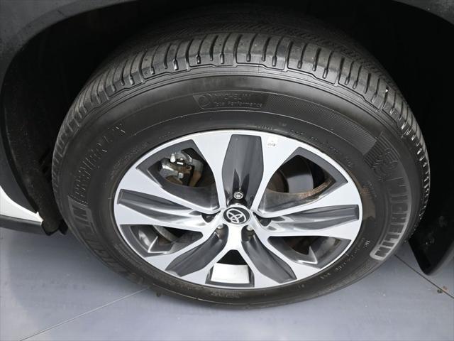 used 2022 Toyota Highlander car, priced at $38,700