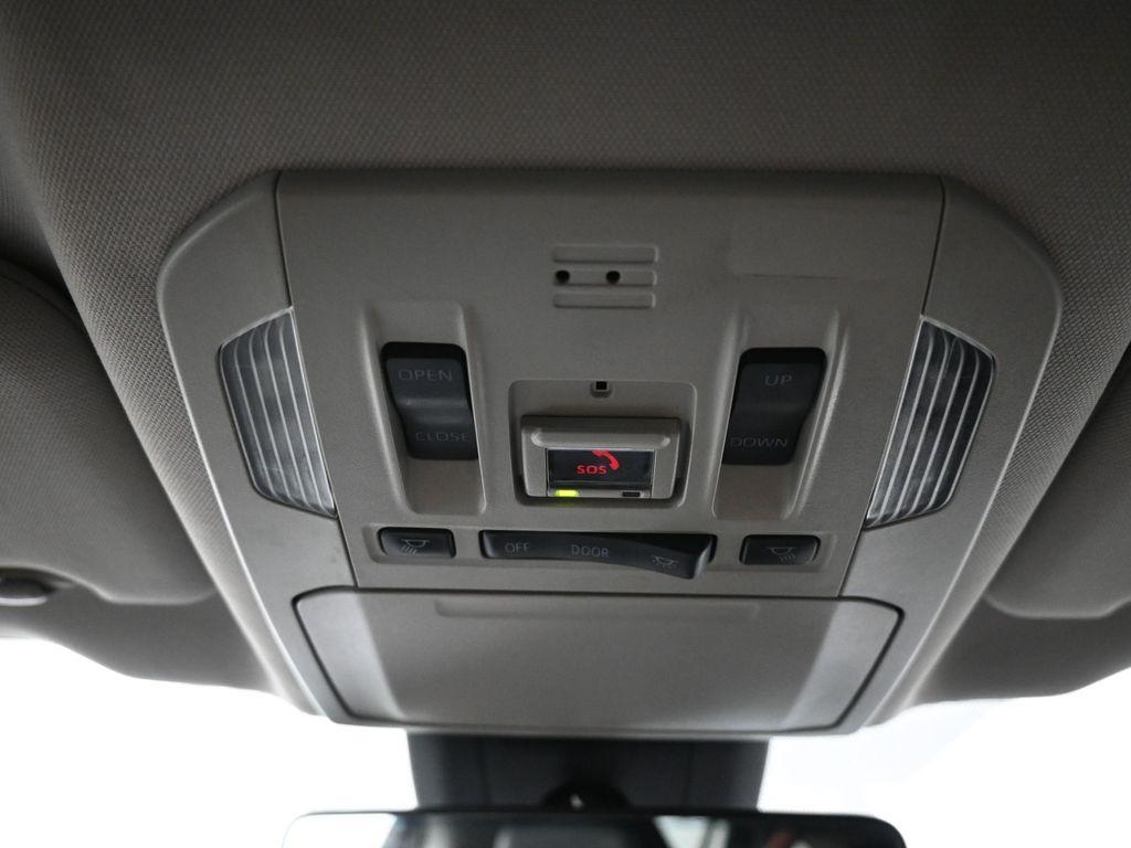 used 2022 Toyota Highlander car, priced at $36,800