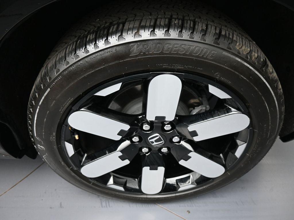 used 2024 Honda Prologue car, priced at $30,000