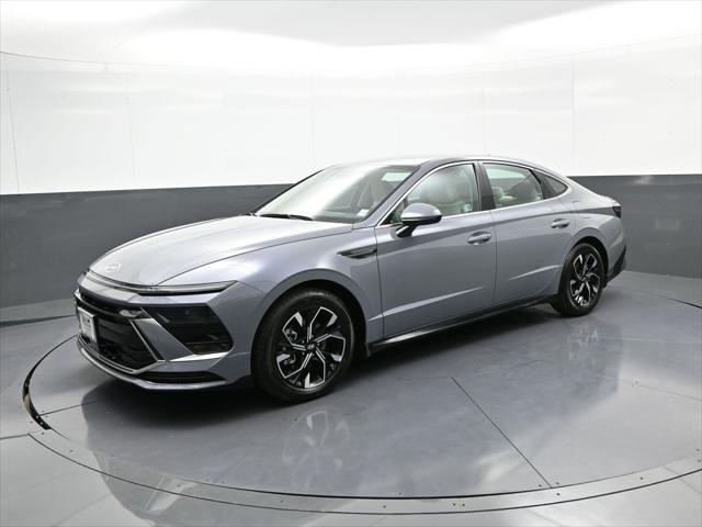 used 2025 Hyundai Sonata car, priced at $26,598