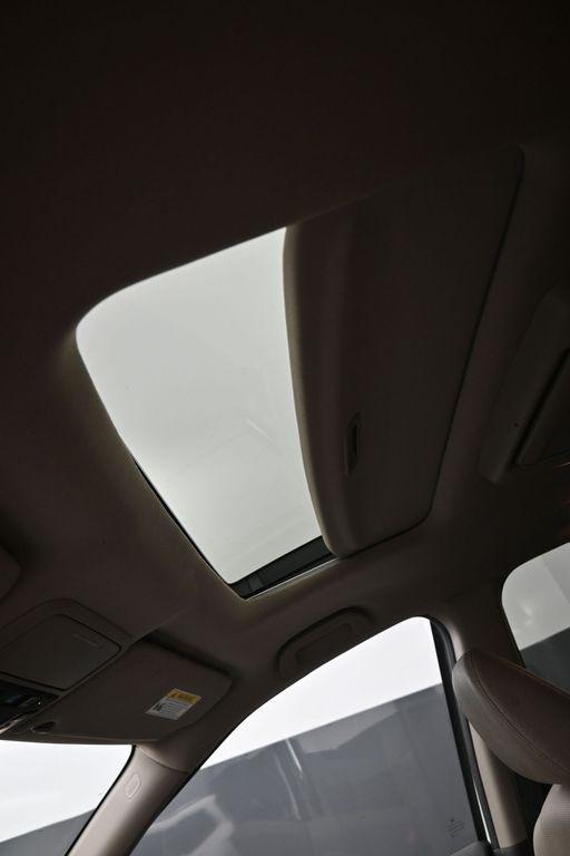 used 2022 Honda Pilot car, priced at $36,800