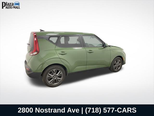 used 2021 Kia Soul car, priced at $18,464