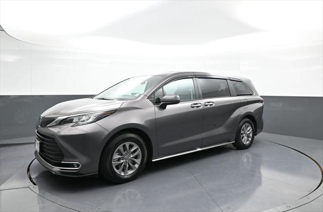 used 2023 Toyota Sienna car, priced at $41,800