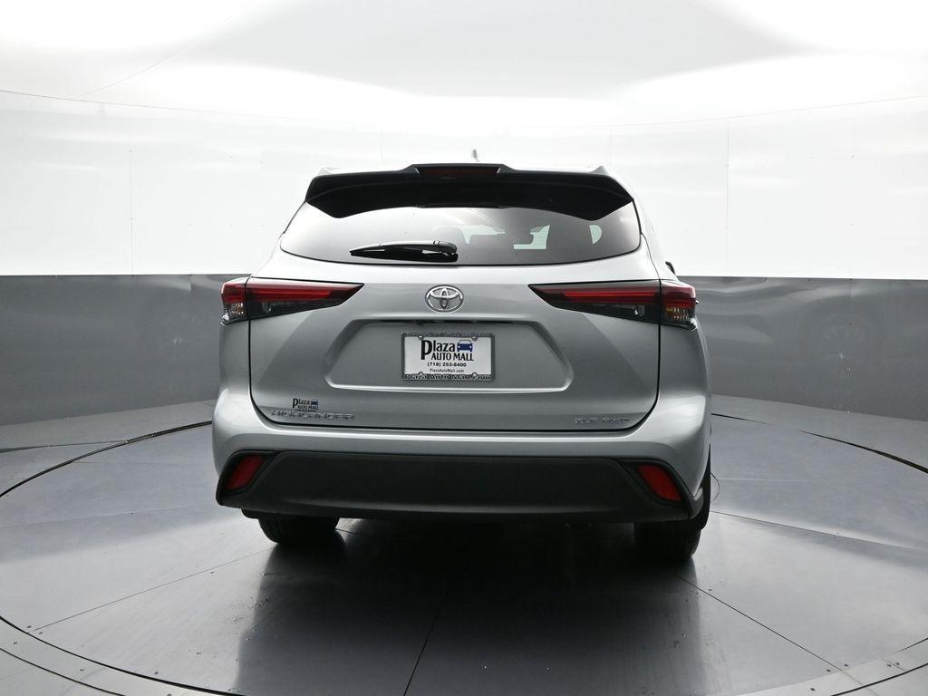 new 2025 Toyota Highlander car