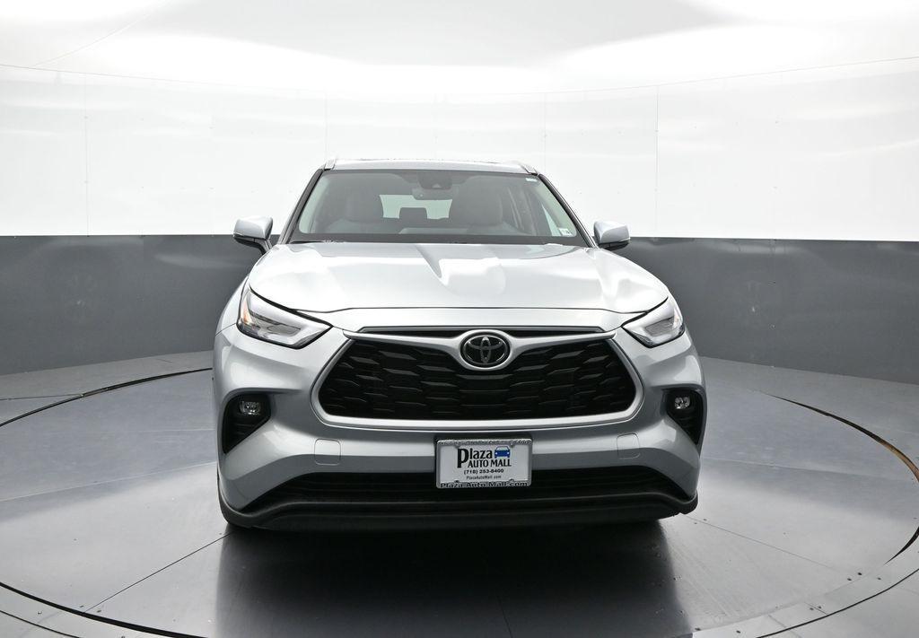 new 2025 Toyota Highlander car
