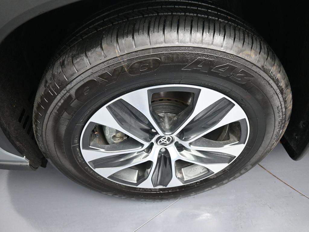 new 2025 Toyota Highlander car