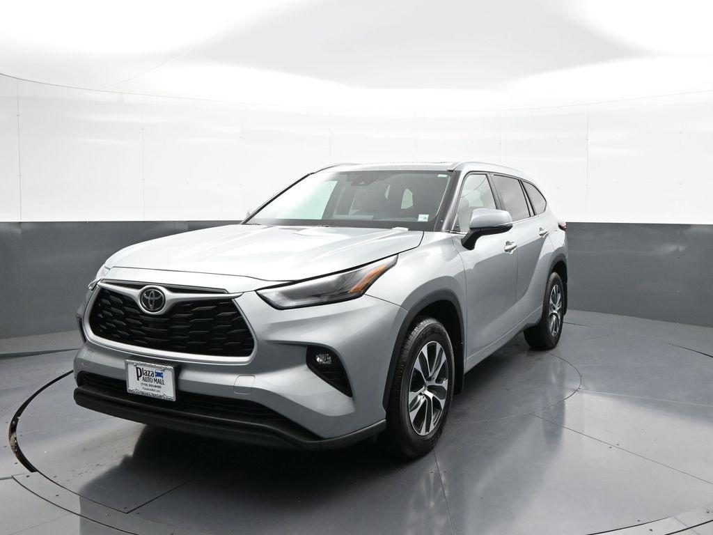 new 2025 Toyota Highlander car