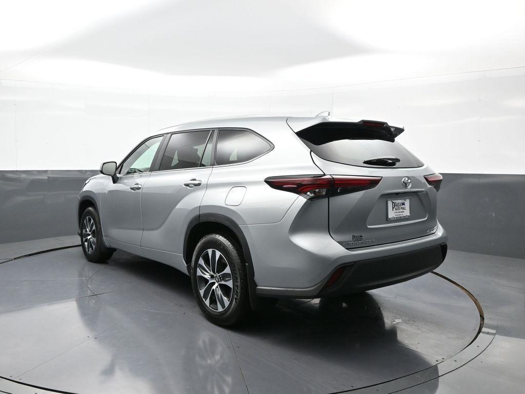 new 2025 Toyota Highlander car