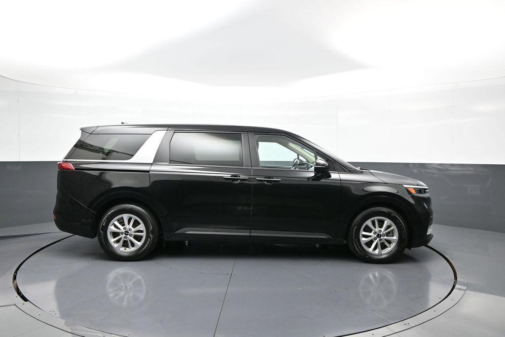 used 2022 Kia Carnival car, priced at $28,200