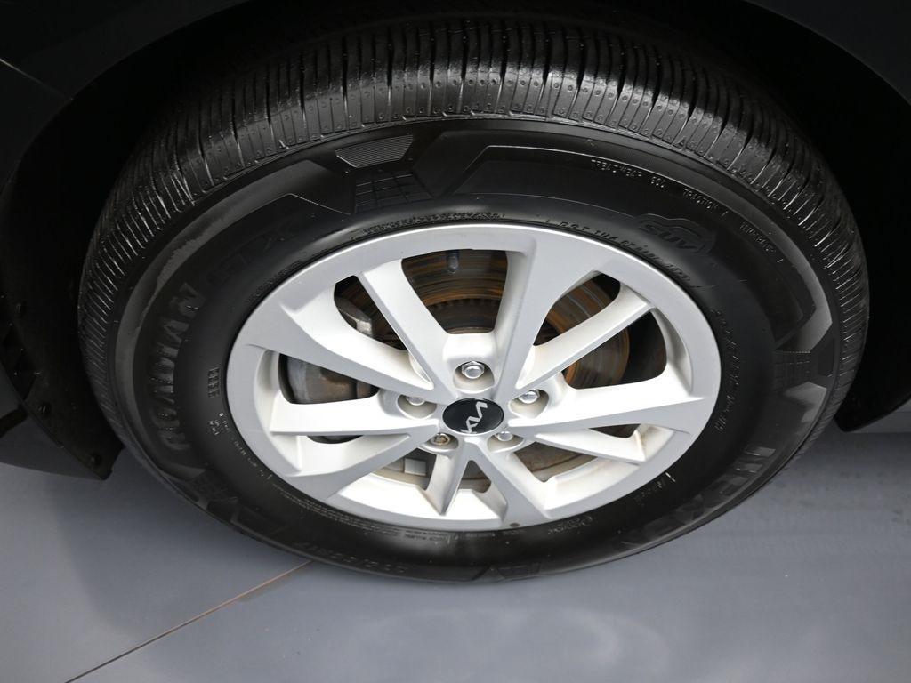 used 2022 Kia Carnival car, priced at $28,200