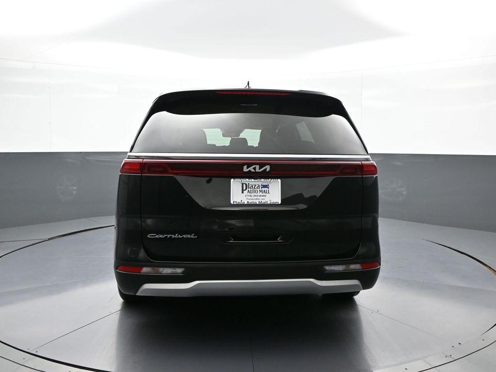 used 2022 Kia Carnival car, priced at $28,200