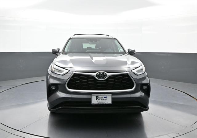 used 2024 Toyota Highlander car, priced at $42,000