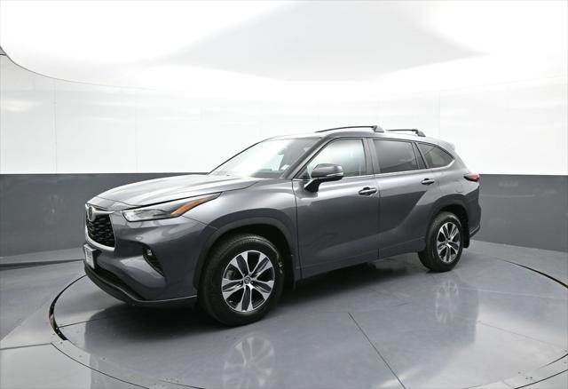 used 2024 Toyota Highlander car, priced at $42,000