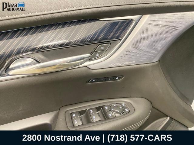 used 2024 Cadillac XT6 car, priced at $58,068