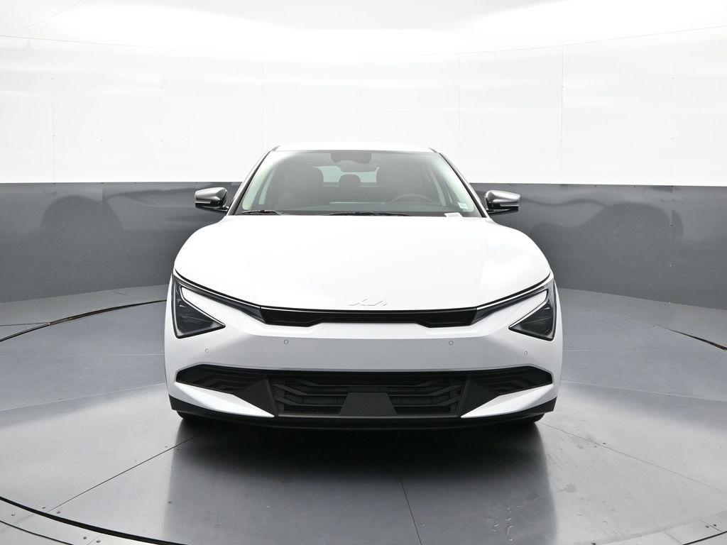 new 2025 Kia EV6 car, priced at $52,550