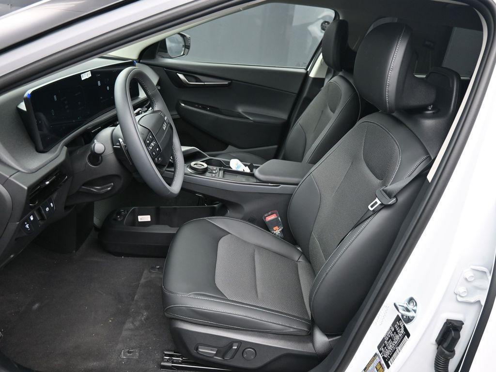 new 2025 Kia EV6 car, priced at $52,550