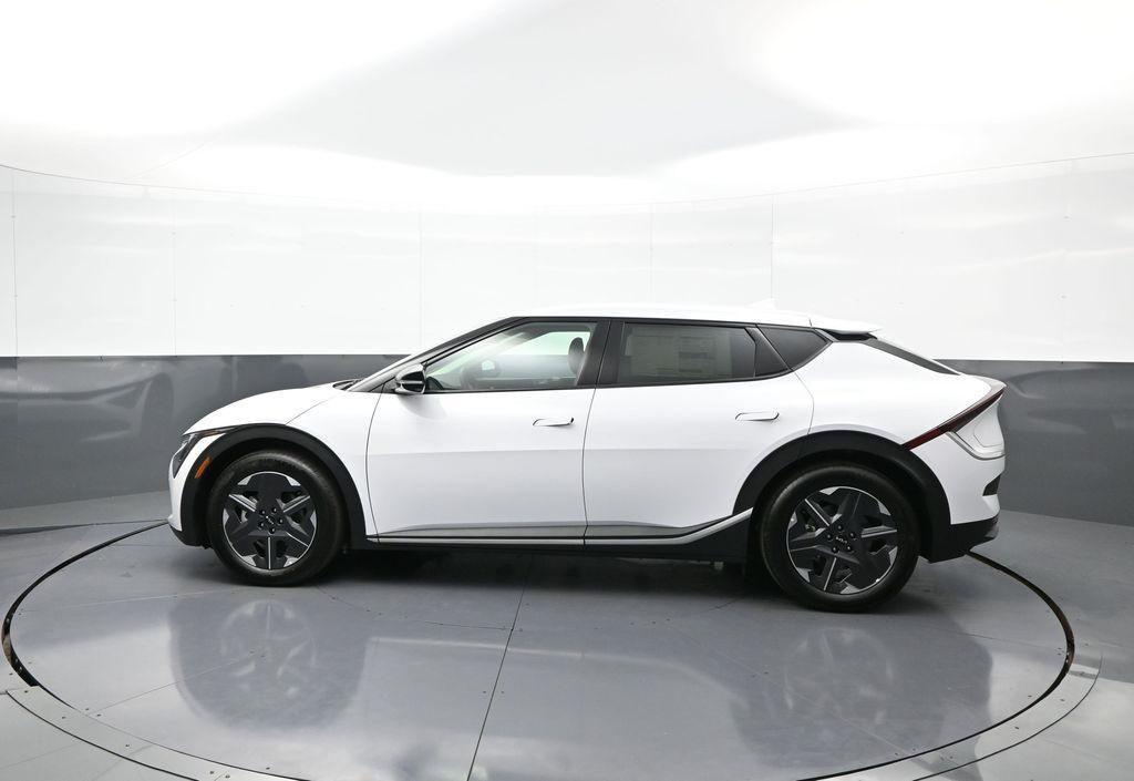 new 2025 Kia EV6 car, priced at $52,550