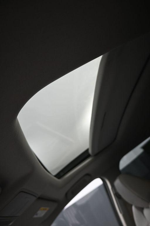 used 2018 Acura MDX car, priced at $21,000