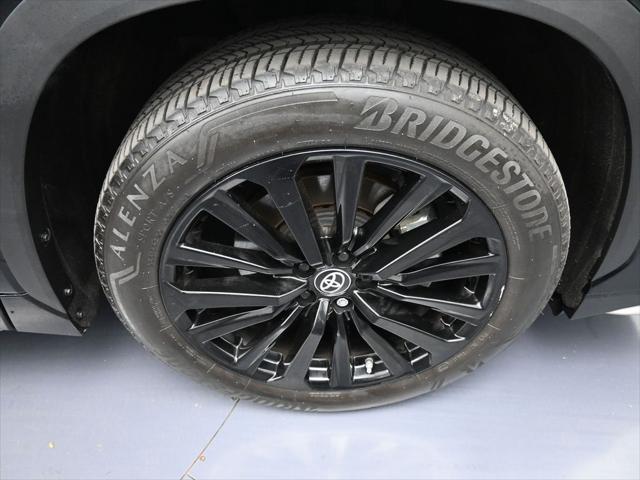 used 2023 Toyota Highlander car, priced at $44,000