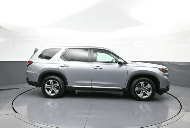 used 2023 Honda Pilot car, priced at $37,900
