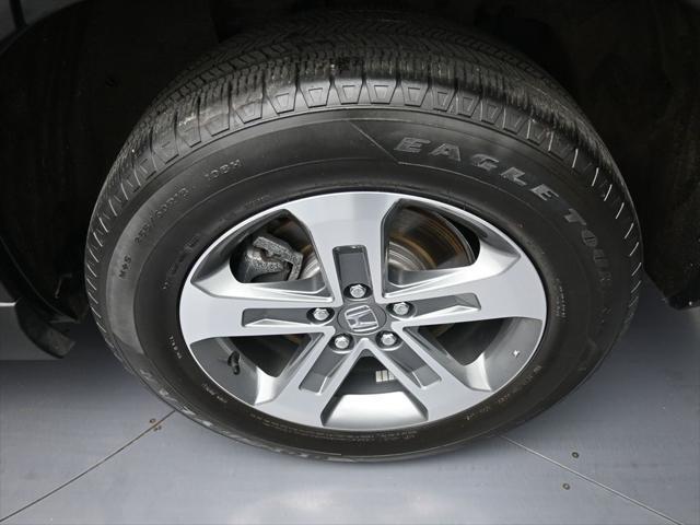 used 2023 Honda Pilot car, priced at $37,900