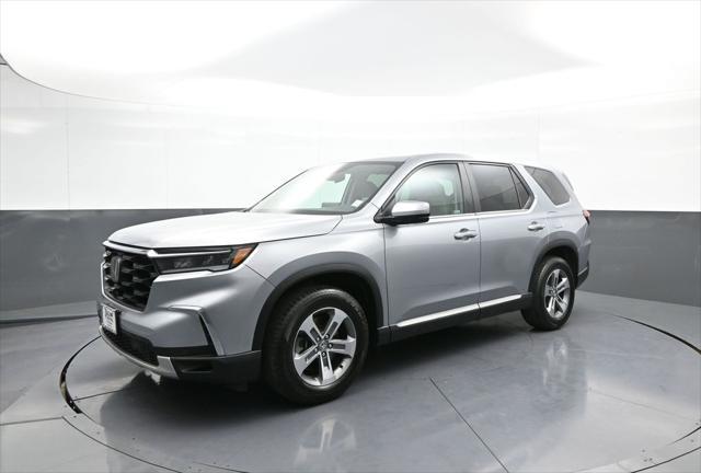used 2023 Honda Pilot car, priced at $37,900