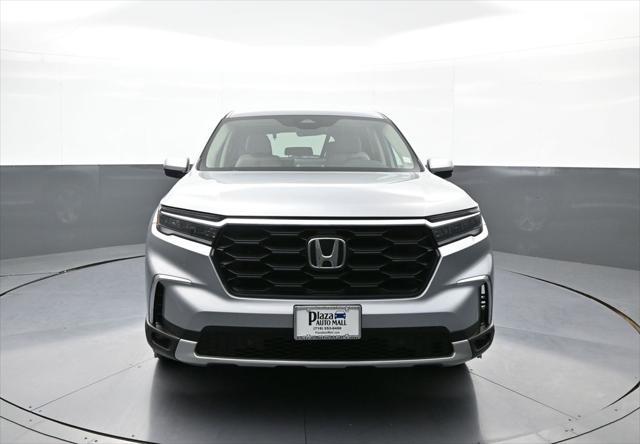 used 2023 Honda Pilot car, priced at $37,900