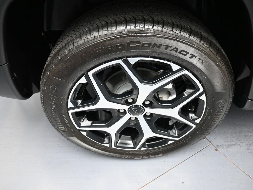 used 2025 Jeep Compass car, priced at $30,800