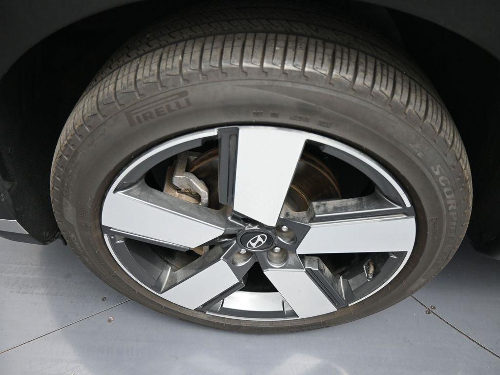 used 2024 Hyundai Santa Fe car, priced at $35,800