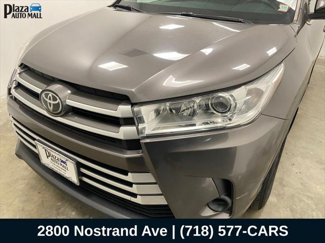 used 2019 Toyota Highlander car, priced at $27,814