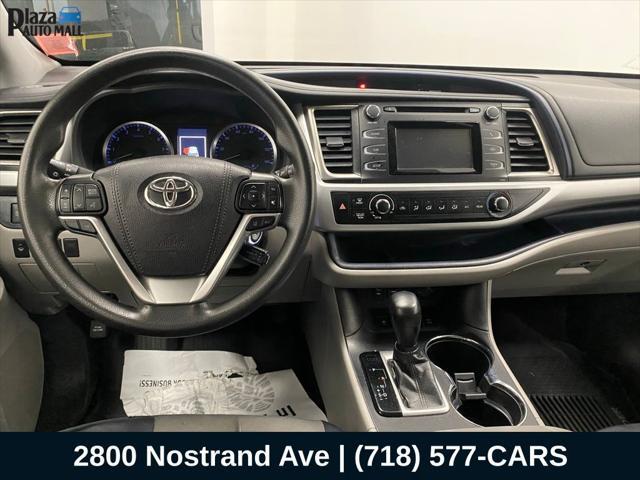 used 2019 Toyota Highlander car, priced at $27,814