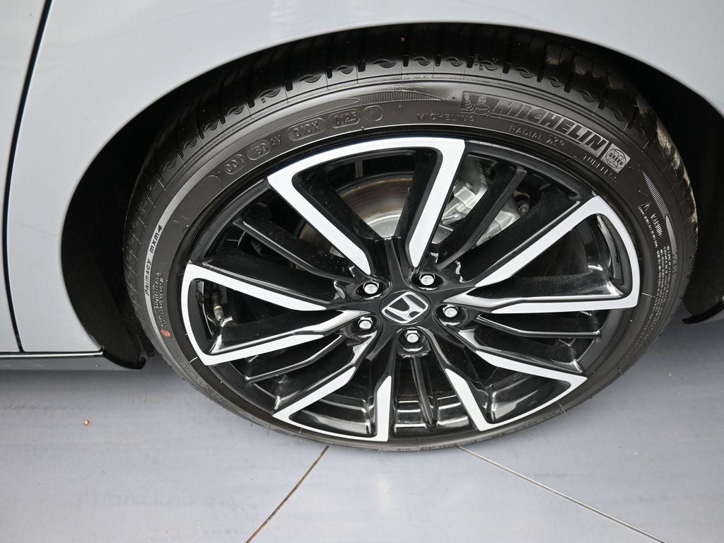 used 2025 Honda Accord Hybrid car, priced at $33,900