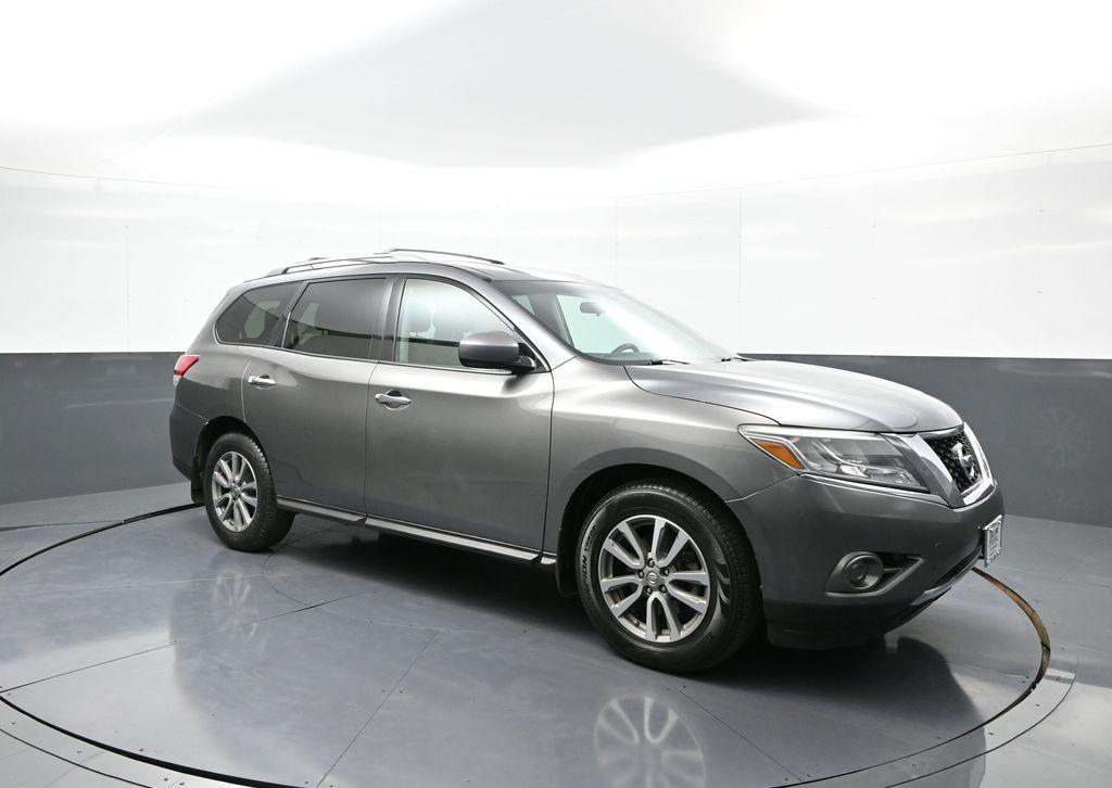 used 2016 Nissan Pathfinder car, priced at $11,400