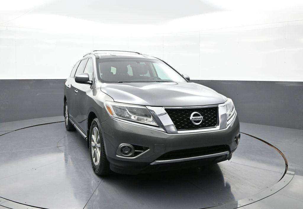 used 2016 Nissan Pathfinder car, priced at $11,900