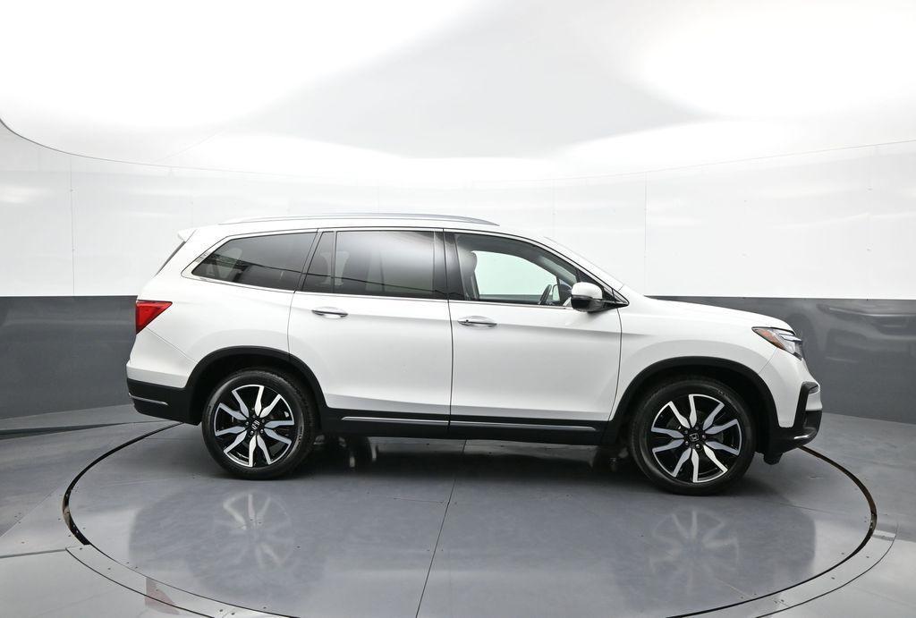 used 2022 Honda Pilot car, priced at $31,900