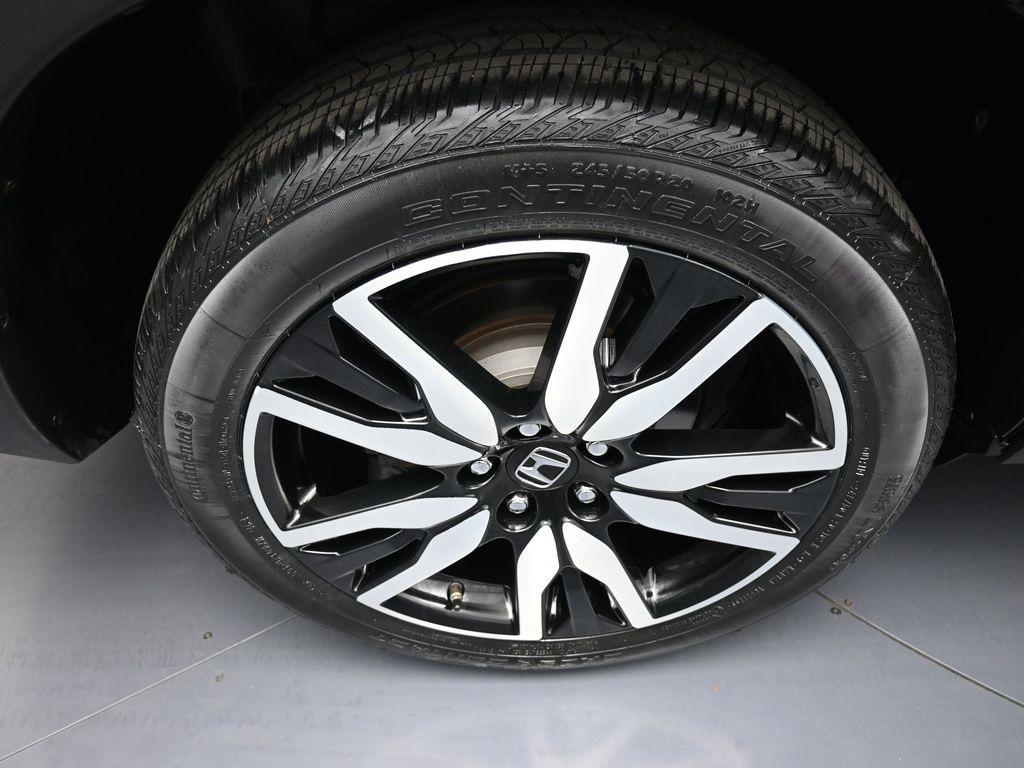 used 2022 Honda Pilot car, priced at $31,900